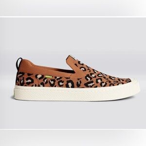Cariuma Ibi Knit Slip On Sneakers Leopard Print Women’s Size 7